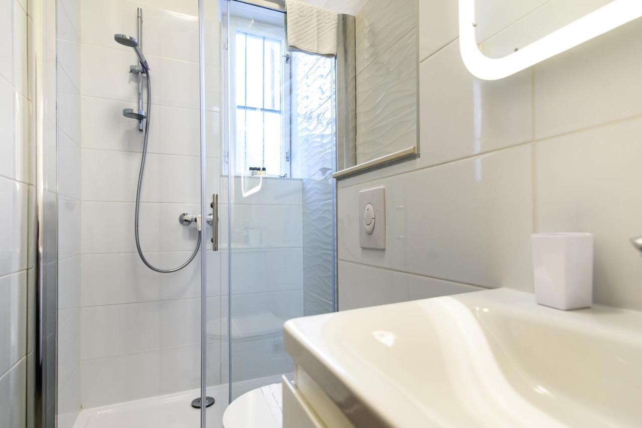 Street Buzz Old Town Apartment By Duhomes Dubrovnik Ngoại thất bức ảnh