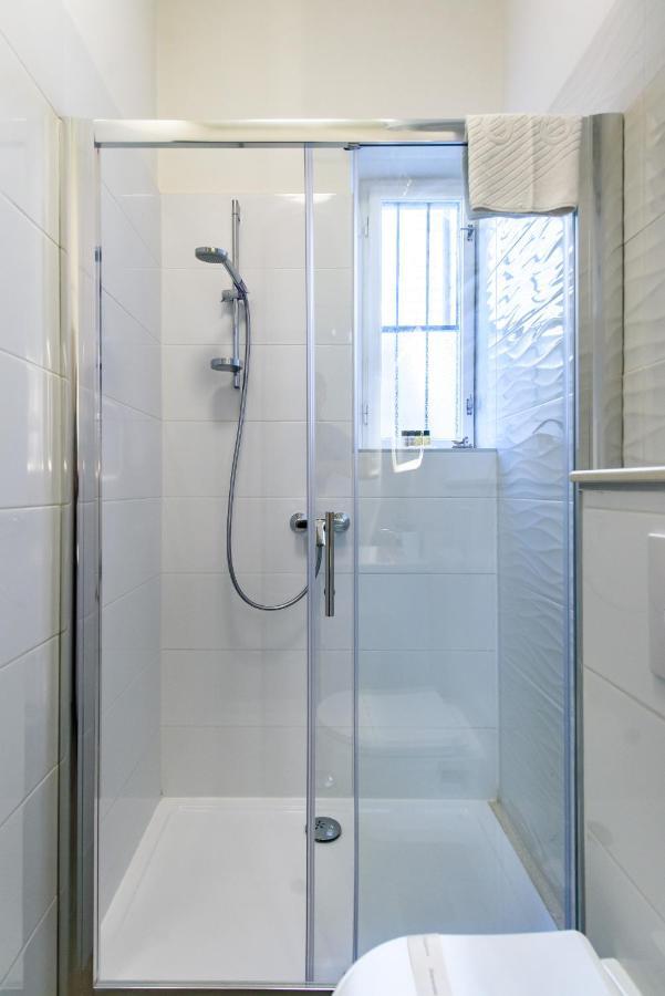 Street Buzz Old Town Apartment By Duhomes Dubrovnik Ngoại thất bức ảnh
